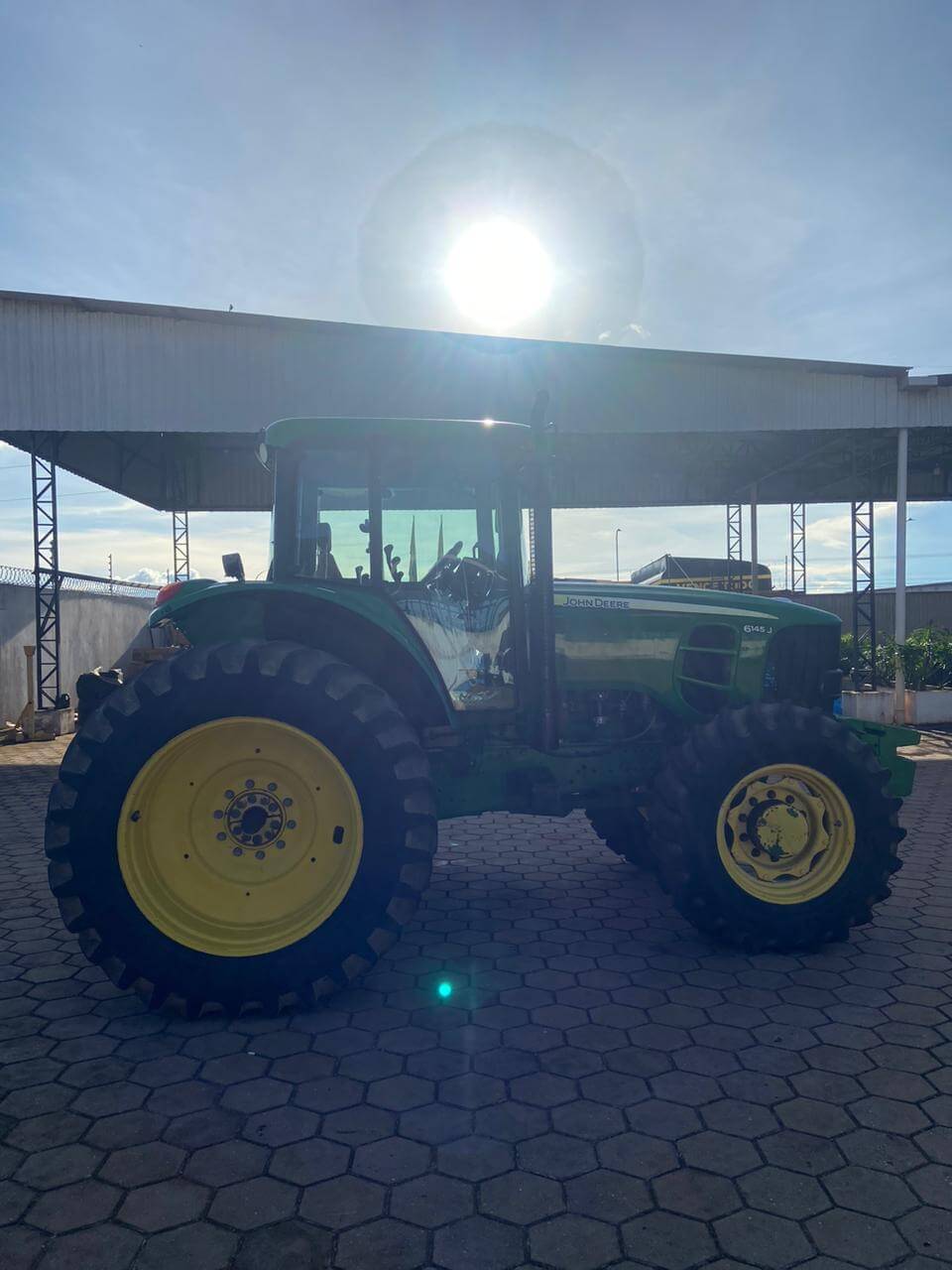Trator John Deere 6145J – Série 6J (12)