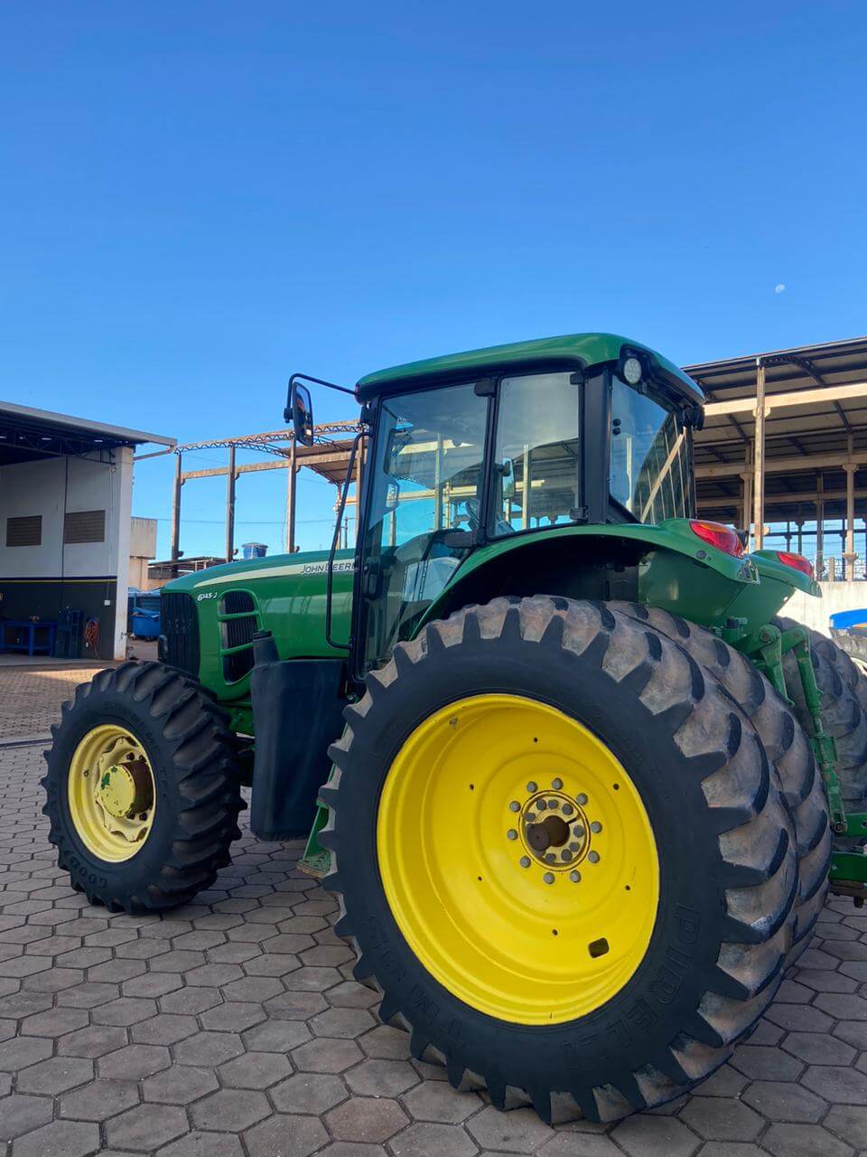 Trator John Deere 6145J – Série 6J (5)