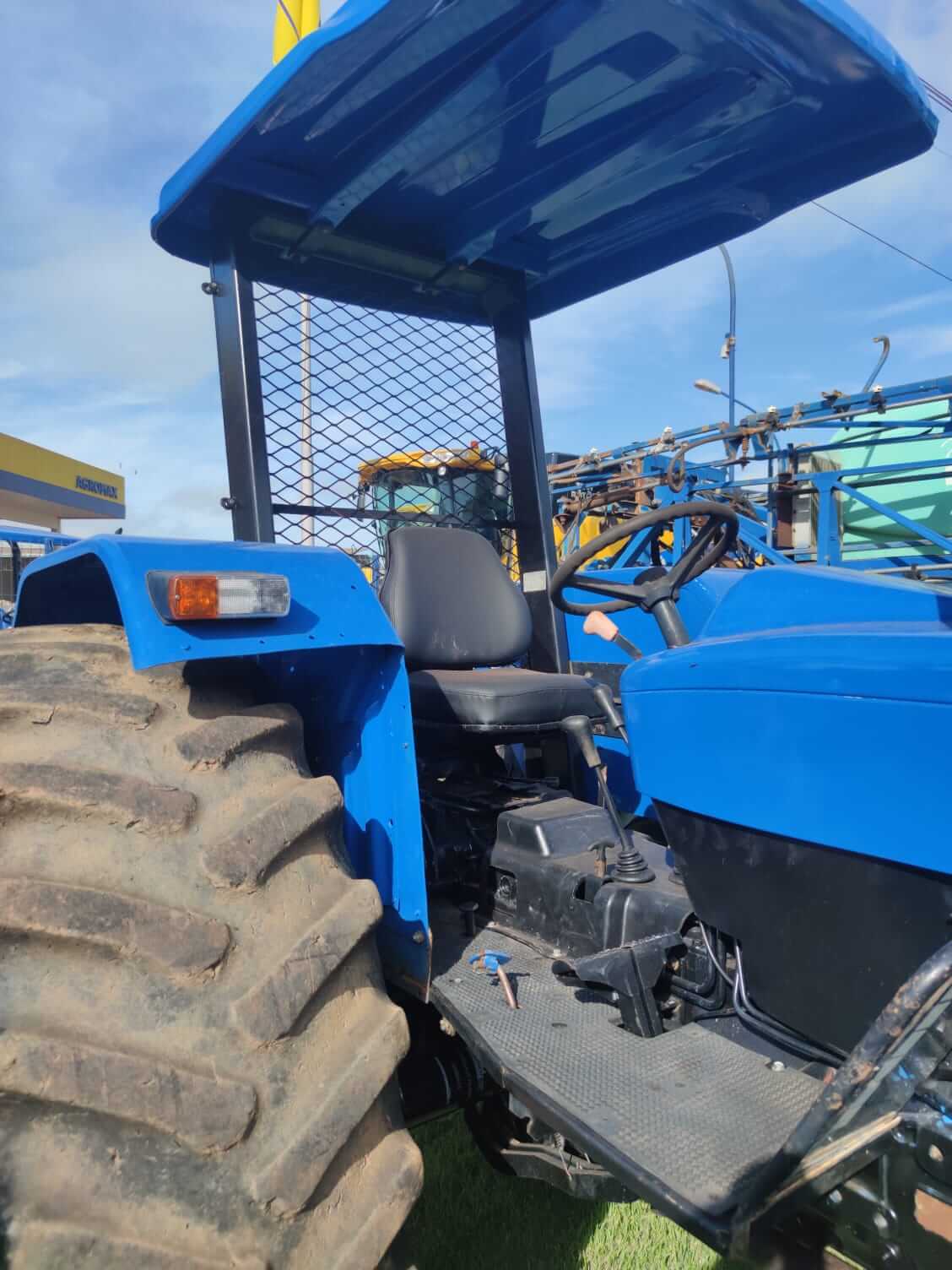 Trator New Holland 7630 ano 2015 (3)