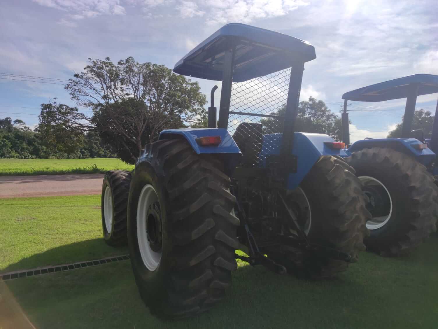 Trator New Holland 7630 ano 2015 (7)