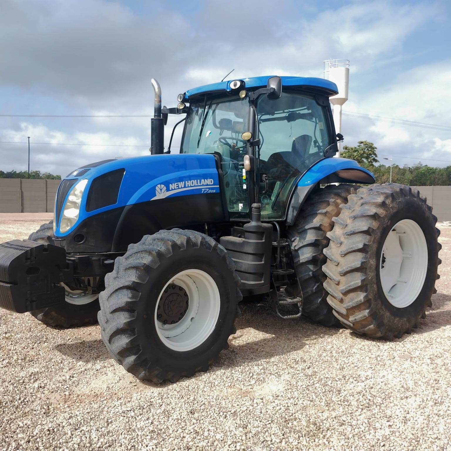 Trator New Holland T7.205 (9)
