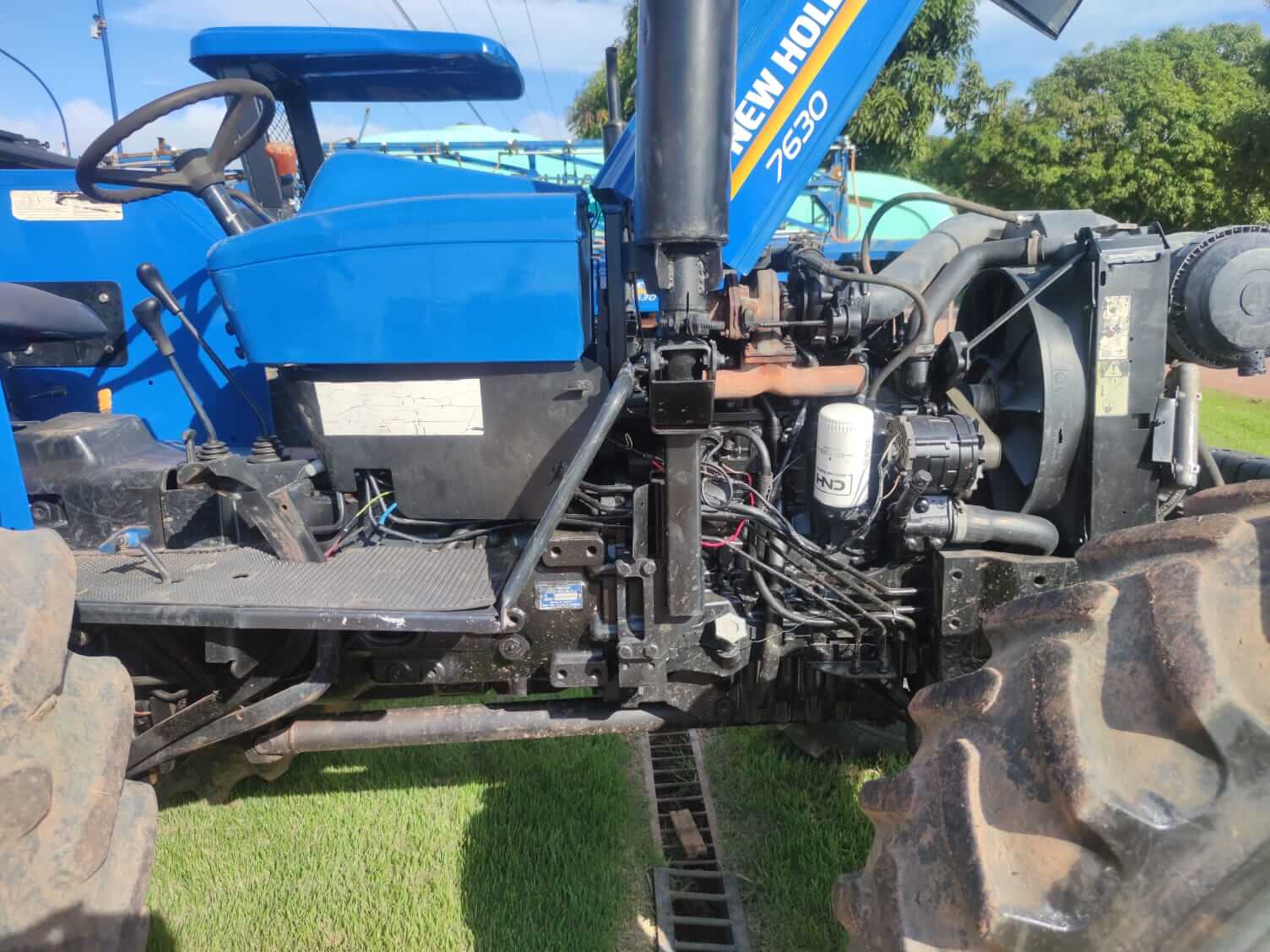 trator-new-holland-7630-usado-2012 (1)